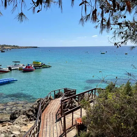 Charming 3-bed In With Heated Pool * פרוטאראס