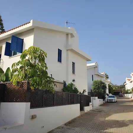 Charming 3-bed In With Heated Pool * Протарас